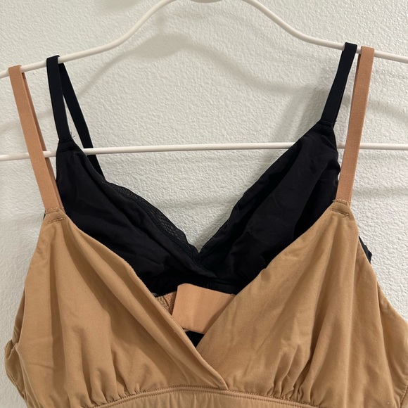 SKIMS Other - Skims Crossiver Fits Eveeybody Bralettes. Selling as a set! Regularly 40 each .